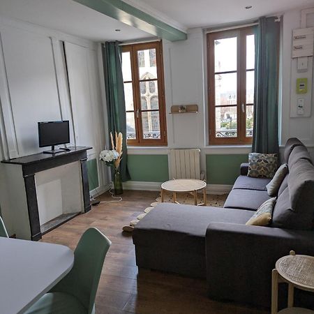 Le Saint Leonard... Il Est Vert Honfleur Esterno foto
